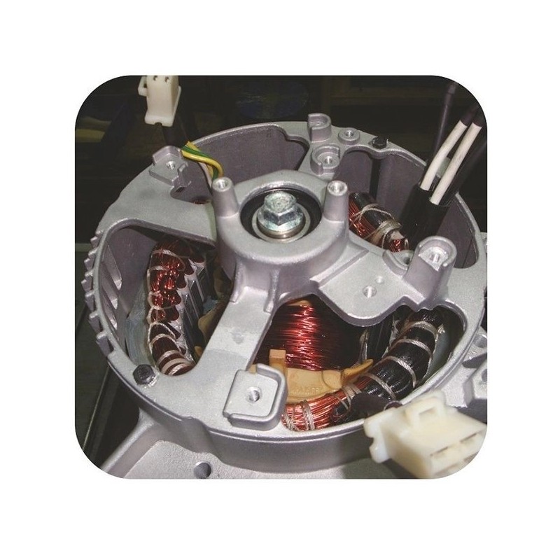 Generator de curent SENCI SC5000E TOP putere maxima 4,5 kW 230V pornire electrica si roti