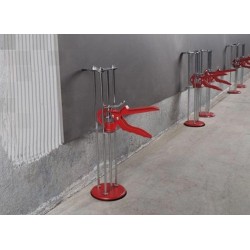 Sistem Montolit LIFTERS pentru sustinere placi ceramice de mari dimensiuni pe verticala.