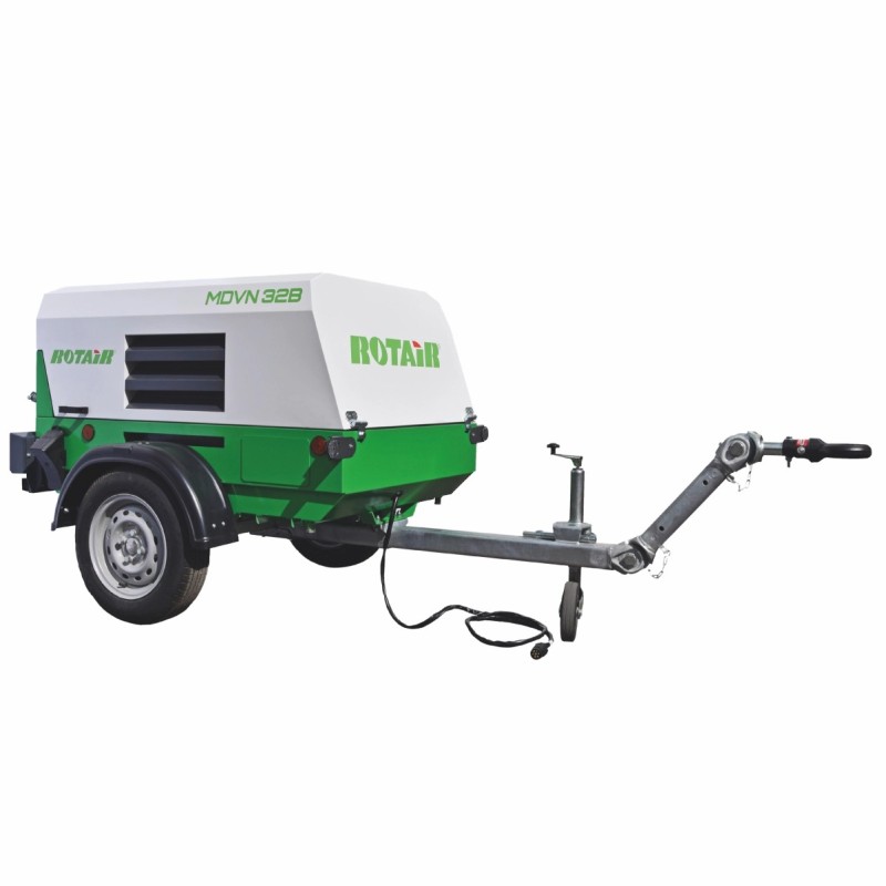 Motocompresor ROTAIR MDVN 32B debit 3100l/min, 7 bar motor Briggs&#038;Stratton 40 cp, tractabil rutier