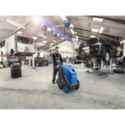 Aparat de spalat cu apa calda sub presiune MH 4M-200/960 FAX, 7200 W, 200 bar, 960 l/h - Nilfisk-107146922