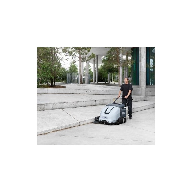Masina de maturat cu acumulator, SW900 84B - 825/1050mm, 60 litri - Nilfisk-9084110010