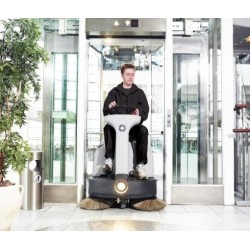 Masina de maturat cu post-conducere si acumulator, SR 1000S B - 1000mm, 50 litri - Nilfisk-9084201010