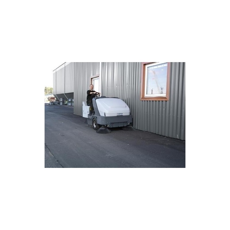 Masina de maturat cu post-conducere si acumulator, SR 1601 B - 1600mm, 315 litri - Nilfisk-13300103