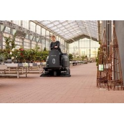 Masina de maturat cu post-conducere si acumulator, SW3000 - 1350mm, 100 litri - Nilfisk-50000740