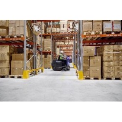 Masina de maturat cu post-conducere si acumulator, SW3000 - 1350mm, 100 litri - Nilfisk-50000740