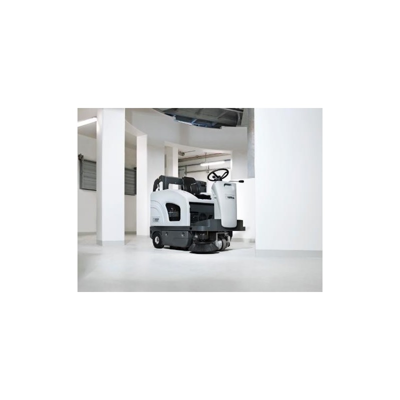 Masina de maturat cu post-conducere si acumulator, SW 4000B - 1250mm, 75 litri - Nilfisk-9084400010