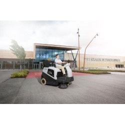 Masina de maturat cu post-conducere, diesel SW5500 D - 1175/1500mm, 150 litri - Nilfisk-9084412010