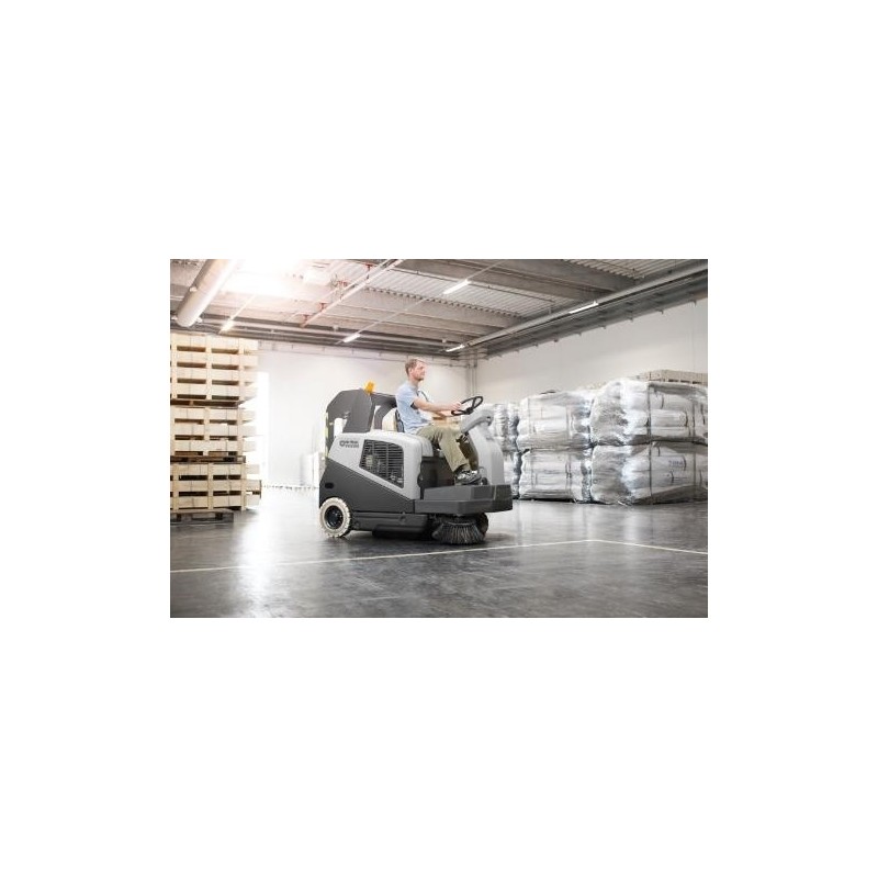 Masina de maturat cu post-conducere, diesel SW5500 D - 1175/1500mm, 150 litri - Nilfisk-9084412010