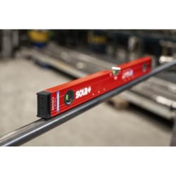 Nivelă cu bula ( Boloboc magnetic) cu profil tubular, 60cm REDM 3 60 - Sola-01812801