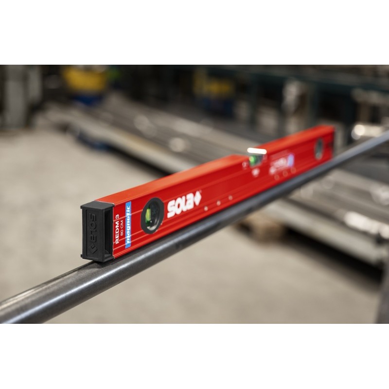 Nivelă cu bula ( Boloboc magnetic) cu profil tubular, 60cm REDM 3 60 - Sola-01812801