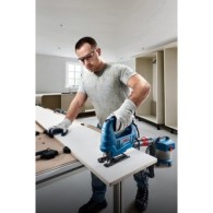 Bosch GST 680 Ferastrau vertical 230V, 500W