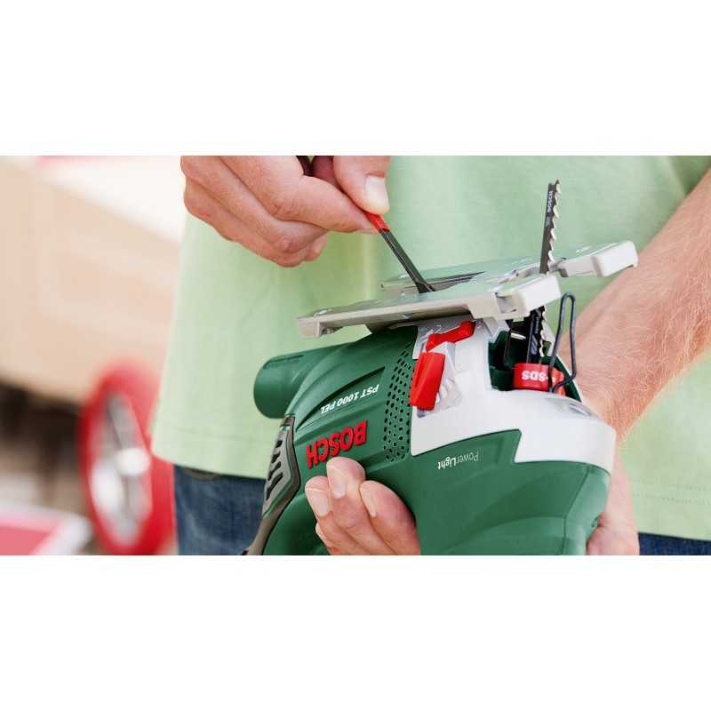 Bosch PST 700 E Fierastrau vertical 500W, 70mm, 230V